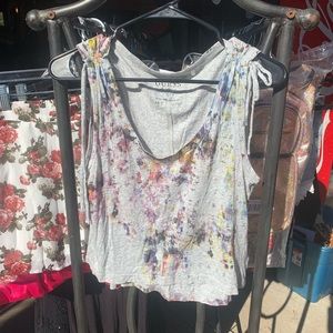 Guess Top